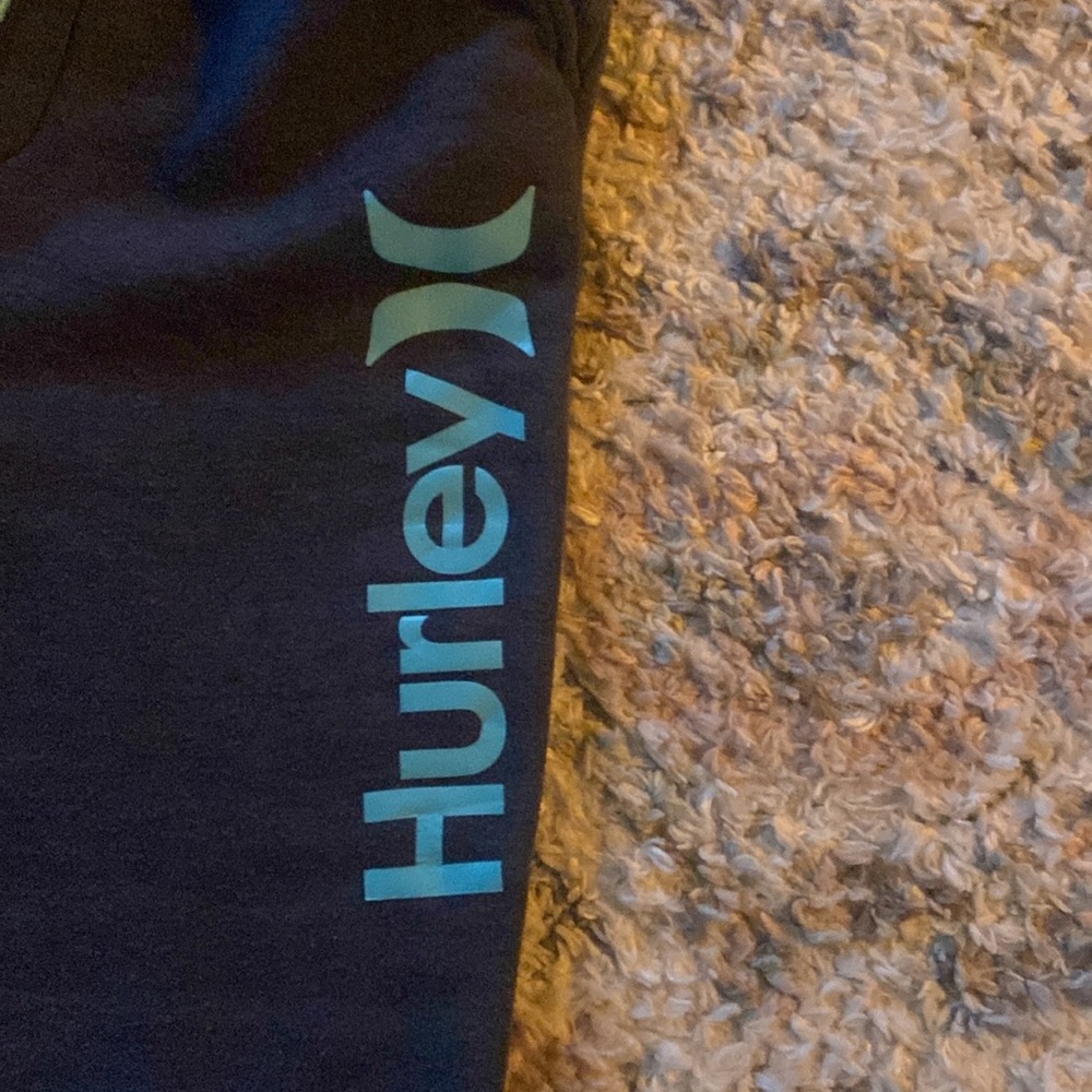 HURLEY boys jogger sweats - Picture 2 of 3